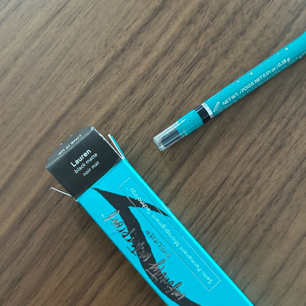 Thrive Causemetics Infinity Waterproof Eyeliner in Lauren Matte Black - Picture 5 of 7